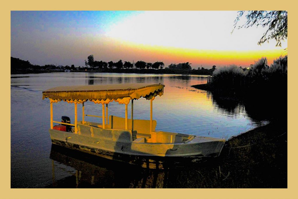 Damadam lake- tourist attraction in gurgaon
